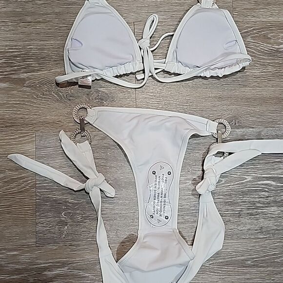 New Bikini - Picture 5 of 6